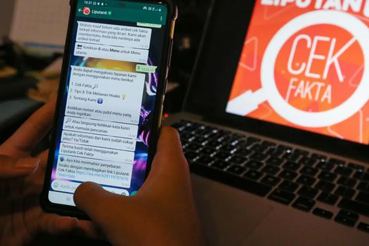 Ilustrasi Chatbot WhatsApp Liputan6.com Cek Fakta untuk melawan hoaks