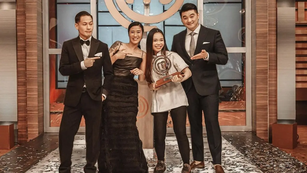 Jadi Juara MasterChef Season 8, Ini 6 Potret Kebersamaan Jesselyn dan Para Juri