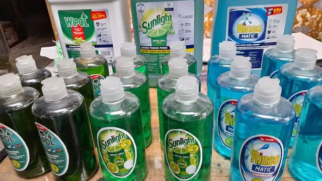 Mengapa Pemerintah Tak Tegas Larang Penggunaan Kemasan Sachet Bila Jadi Salah Satu Sumber Utama Masalah Sampah Plastik?