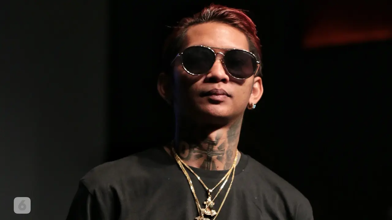 [Bintang] Young Lex