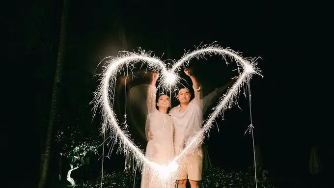 Potret mesra Glenn Alinskie dan Chelsea Olivia. (Foto: Instagram/glennalinskie)