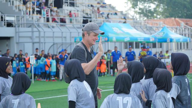 Timo Scheunemann Senang Sepak Bola Putri Semakin Berkembang dan Disukai di Level Anak Sekolah