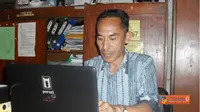 22 Tahun Menjadi Guru, Statusnya Masih Honorer