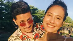 Selebriti kakak beradik Pevita Pearce dan Keenan Pearce kerap dijuluki sebagai sibling goals. Manisnya kedekatan keduanya tampak seperti orang pacaran ini sudah terjalin sejak kecil. Pevita mengaku sejak kecil tak bisa pisah dari Keenan.(Liputan6.com/IG/@pevpearce)