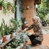 Tanaman yang cocok ditanam wanita virgo yang suka semuanya rapi model  (AI generated)