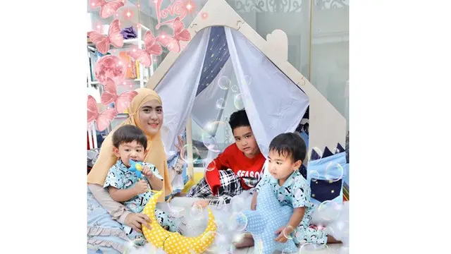 Jarang Tersorot, Ini 7 Potret Kebersamaan April Jasmine dan Ketiga Putranya