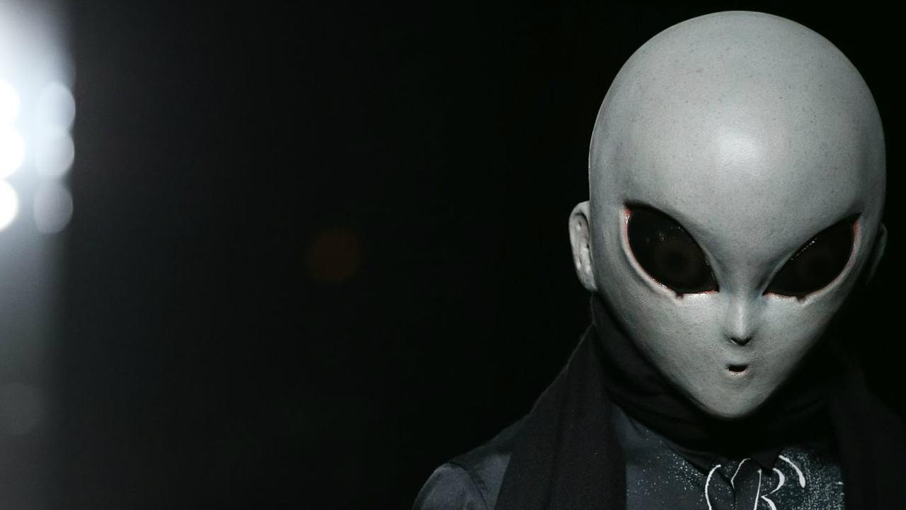 Takut Alien, Pria Ini Ciptakan 'Perisai' di Rumah