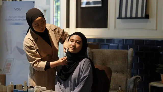 Cara menggunakan Cloud Touch Complexion Series dari YOU Beauty, credit: YOU Beauty