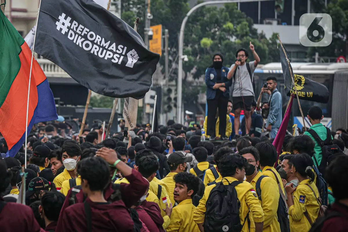 Aksi Demo BEM di Kawasan Harmoni