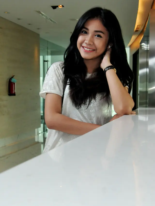 Teens Livia
