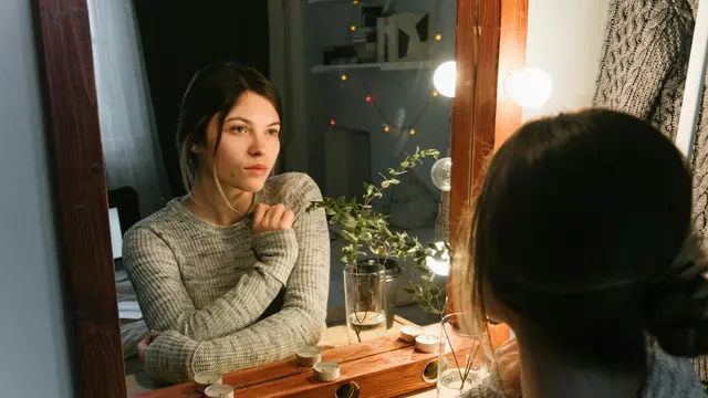 Selalu Dibandingkan? Ini 6 Cara Jadi Versi Terbaik Dirimu Tanpa Drama