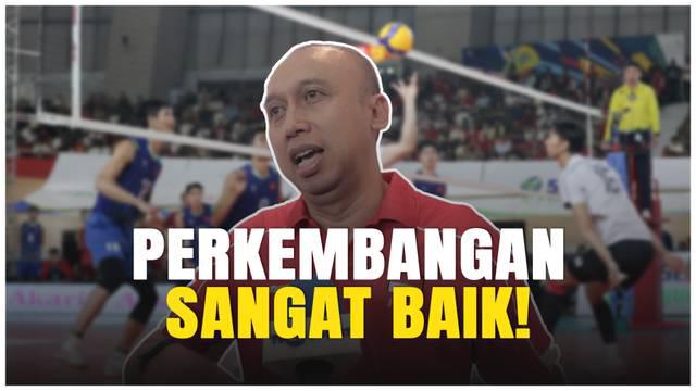 Timnas Voli Indonesia berhasil mengalahkan Vietnam dengan skor 3-1 dalam laga seru di GOR Internasional Velodrome, Jakarta Timur. Meski sempat kehilangan set kedua, Rivan Nurmulki dan kawan-kawan tampil solid dan mampu mengunci kemenangan.