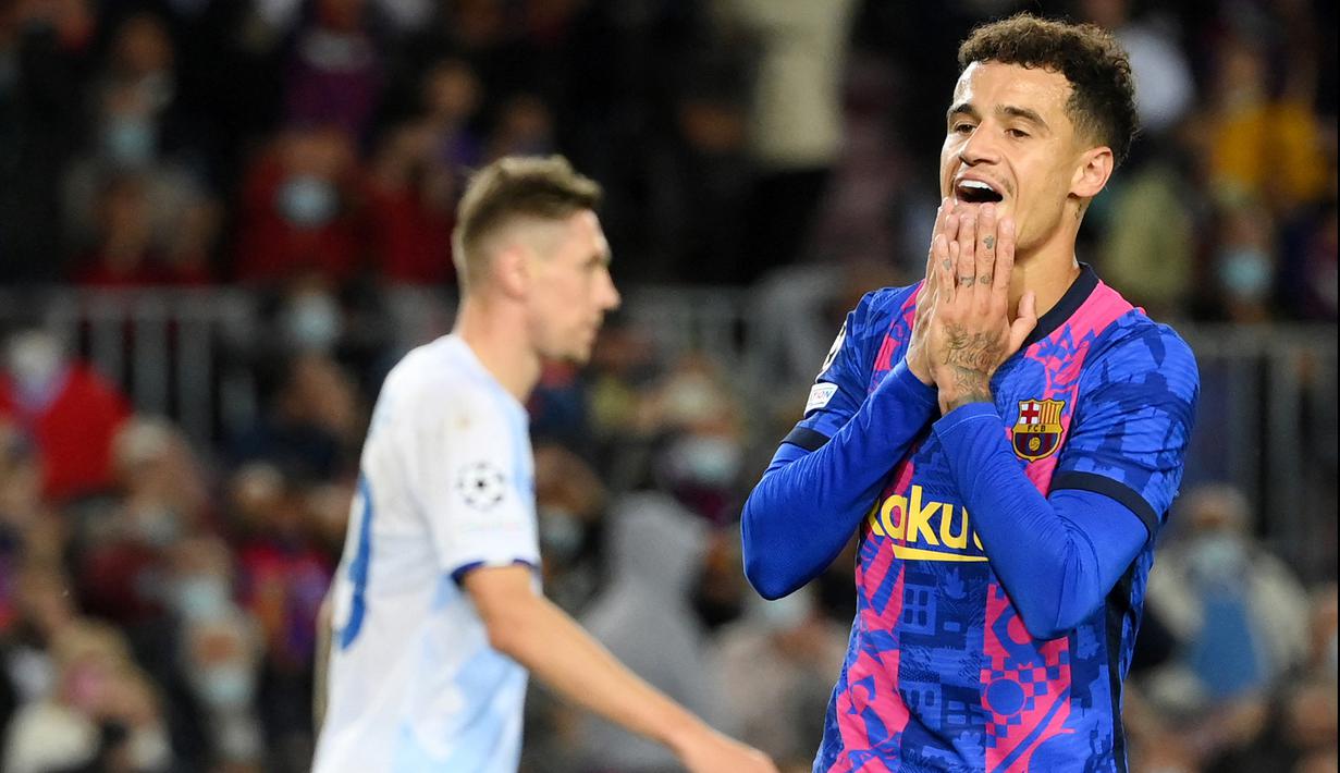 Philippe Coutinho - Pemain Brasil ini tampil cemerlang bersama Liverpool. Kepiawaiannya di lini tengah saat itu membuat Barcelona rela menebusnya 
 dengan harga selangit. Namun kini sinar Coutinho kian meredup, sempat ingin dijual Barca, namun belum ada klub yang menginginkanya. (AFP/Lluis Gene)