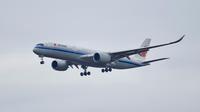 Ilustrasi maskapai penerbangan Air China. (dok. Andrew D/Unsplash)