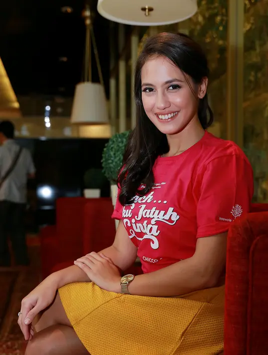 Pevita Pearce mengaku ingin melihat penayangan perdana film tersebut bersama lawan mainnya, Chico Jerikho. “Jadi agak berasa juga kalau enggak ada lawan mainnya," aku wanita cantik ini. (Galih W. Satria/Bintang.com)