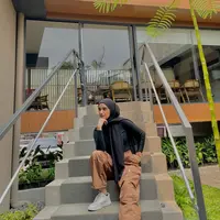 Nadya Mustika Rahayu baru saja menikah lagi setelah dua tahun menjanda. Mantan istri Rizki DA itu menikah dengan Iqbal Rosadi yang tak lain adalah adik dari Ikram Rosadi suami dari Larissa Chou. [Instagram/nadyamustikarahayu]
