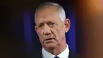 Menteri kabinet perang Israel Benny Gantz mengumumkan pengunduran dirinya dalam pidato yang disiarkan televisi di kota Ramat Gan, Israel, dekat Tel Aviv, Minggu (9/6/2024). (JACK GUEZ / AFP)