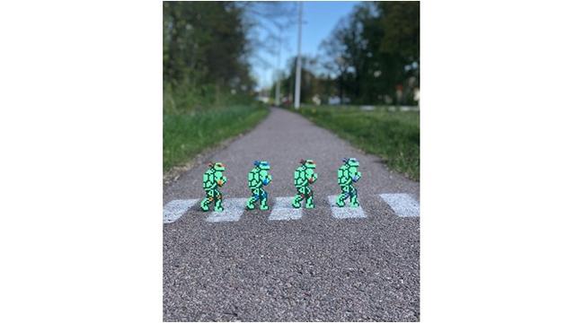 Seniman Ini Gabungakan Ilustrasi Pixel dan Gambar Asli, 7 Hasilnya Mengagumkan