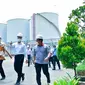 Menteri Perindustrian (Menperin) Agus Gumiwang Kartasasmita saat melakukan kunjungan kerja di PT. Sinar Mas Agro Resources and Technology Tbk (SMART) di Marunda, Bekasi, Selasa (22/3).