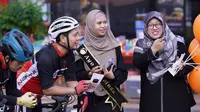 Kampanye 'Ayo Haji Muda' di area car free day Semarang mendapat respon positif dari masyarakat. Foto: liputan6.com/edhie prayitno ige&nbsp;