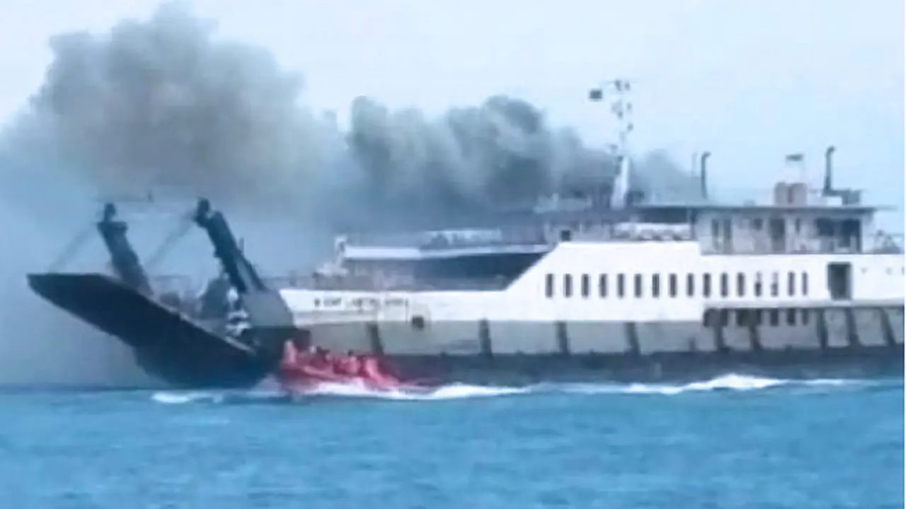 Kapal Ferry Labrita Adinda Terbakar di Selat Bali