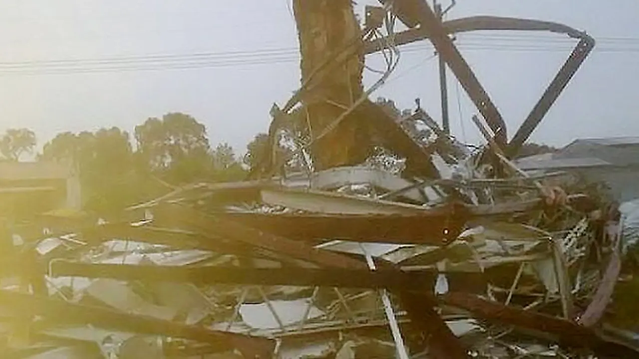 tornado-mini-131023a.jpg