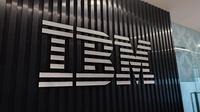 Logo IBM di terpajang kantor IBM, Jakarta (Liputan6.com/Giovani Dio Prasasti)