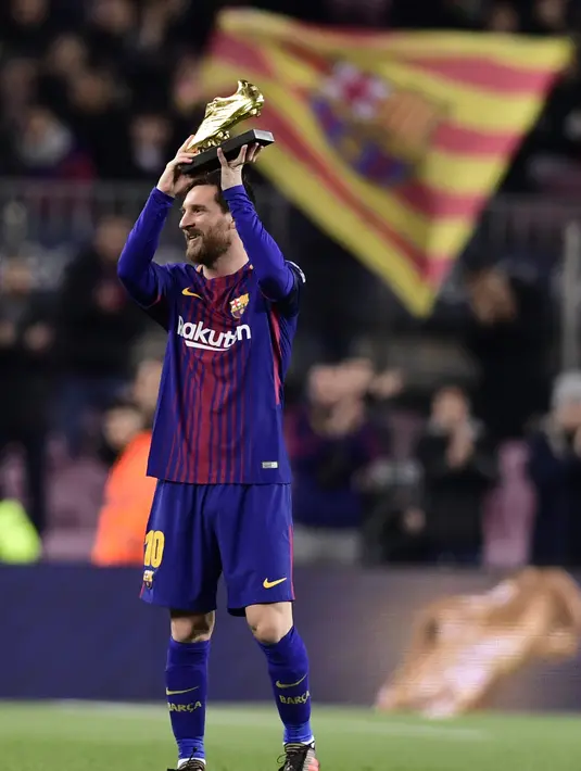 Penghargaan tersebut membuat Lionel Messi Lionel Messi menyamai koleksi empat Sepatu Emas Eropa yang dimiliki Cristiano Ronaldo. (AFP/Javier Soariano)