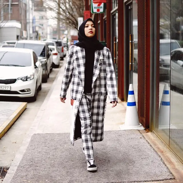 6 Inspirasi Hijab Outfit ala Jenahara yang Kasual dan Stylish