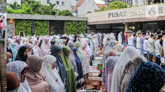 SHALAT IDUL FITRI DI PP MUHAMMADIYAH