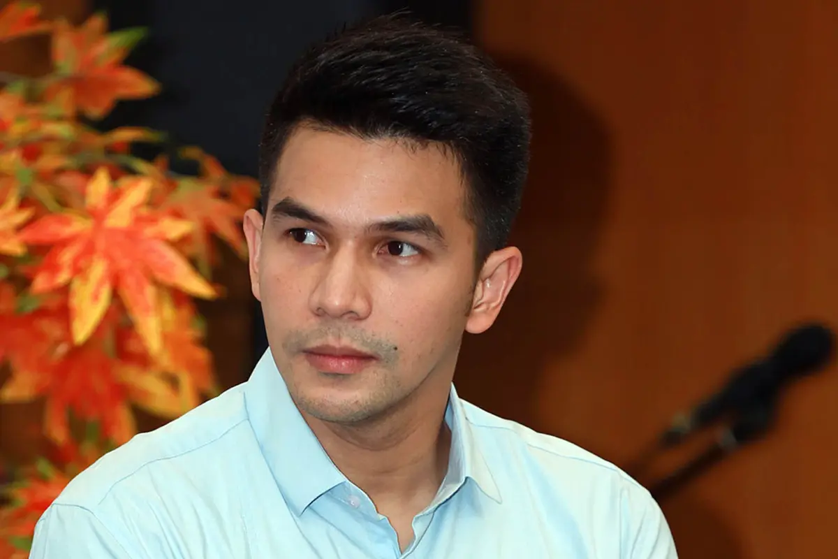 [Bintang] Jonathan Frizzy
