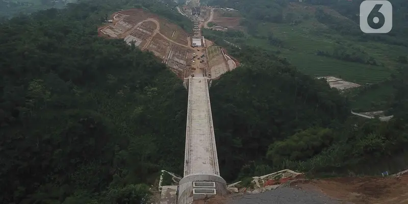 Pembangunan Proyek Tunnel 6 Kereta Cepat Jakarta-Bandung