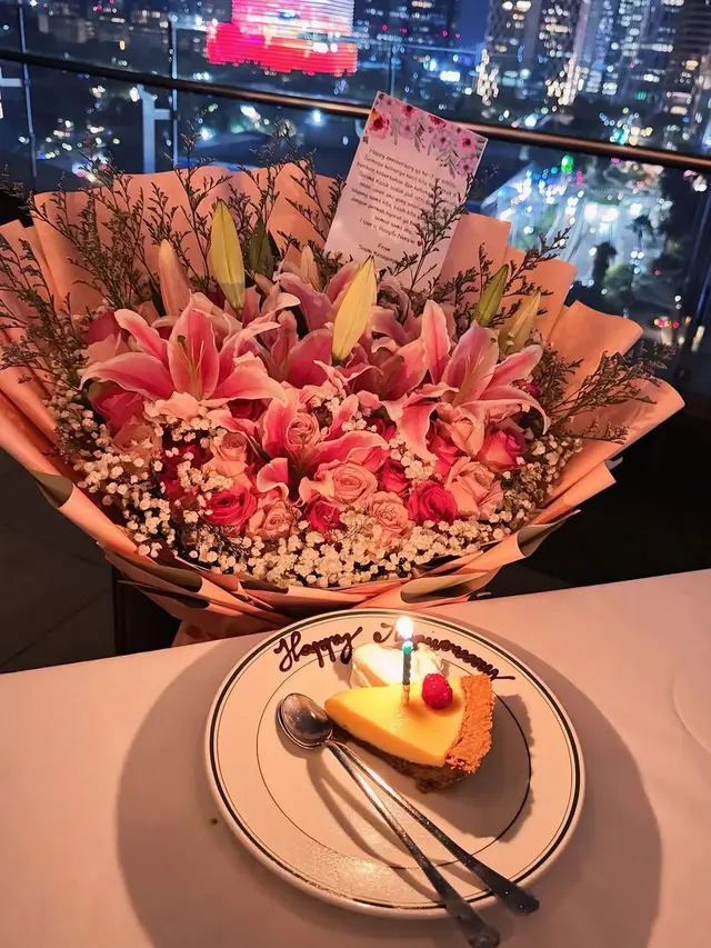 Potret Syifa Adik Ayu Ting Ting Rayakan Anniversary Pernikahan ke-3. (instagram/syifaasyifaaa)