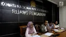 Komnas HAM menerima pengaduan dari 100 jurnalis di Jakarta, Senin (7/8). Selain mengadu karena pesangon, sejumlah wartawan Koran Sindo dari berbagai daerah juga mengadu soal PHK yang dilakukan secara tidak manusiawi. (Liputan6.com/Johan Tallo)