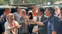 Roy Suryo Tiup Lilin Ulang Tahun Jelang Putusan Praperadilan