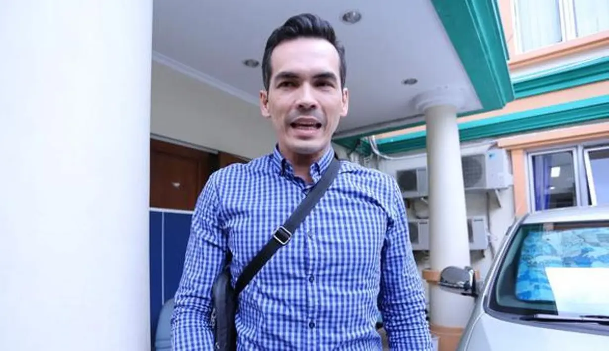 Lewat akun Instagramnya terlihat bahwa Atalarik Syah sering menghabiskan waktu senggangnya bersama dengan Vonny Cornelia. (Adrian Putra/Bintang.com)