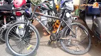 Pengemudi Porsche Tabrak Sepeda Belum Jadi Tersangka