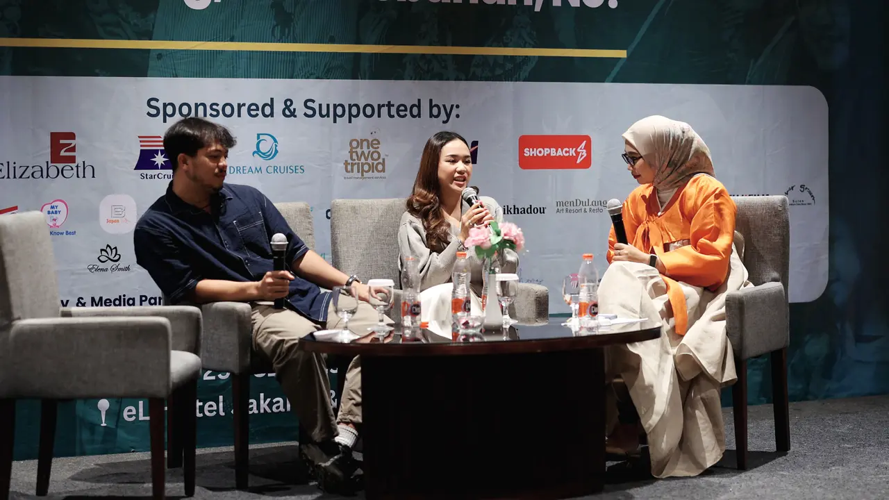 Ibu Berwisata