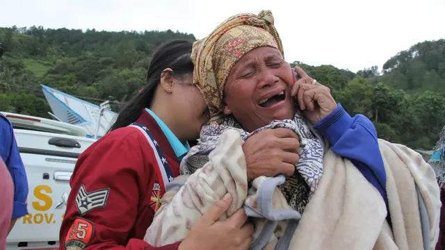 Cuaca Buruk Hambat Pencarian Korban Kapal Tenggelam di Danau Toba