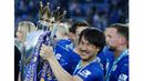Pemain Leicester City asal Jepang, Shinji Okazaki merupakan salah satu pemain asia yang bersinar pada Liga Inggris, puncaknya ketika meraih titel juara bersama Leicester City di Stadion King Power, Leicester,(7/5/2016).(AFP/Adrian Dennis)