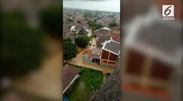 Ratusan rumah warga pandeglang terendam banjir akibat air pasang dan tingginya curah hujan.