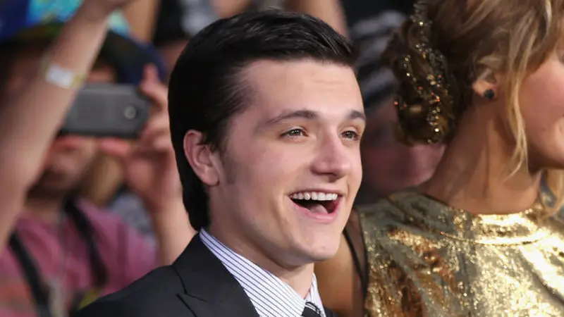 Kalahkan Pemenang Oscar, Josh Hutcherson Jadi Aktor Terbaik 2014