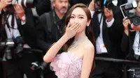 Saat ini memang Jessica Jung sudah jarang bernyanyi, walaupun demikian ia tetap mempunyai jadwal yang padat di dunia hiburan. Tak hanya di Korea Selatan saja, ia juga disibukkan dengan kariernya di luar negeri. (Foto: instagram.com/jessica.syj)