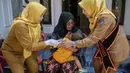 Program ini juga menyasar Imunisasi Kejar Serentak untuk melengkapi yang terlewat bagi balita dan usia sekolah di semua wilayah Puskesmas di Surabaya. (Juni KRISWANTO/AFP)