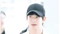 Outfit Bandara Kim Soo Hyun ke Indonesia Buat Fan Meeting, Serba Prada dan Harganya sampai Ratusan Juta Rupiah