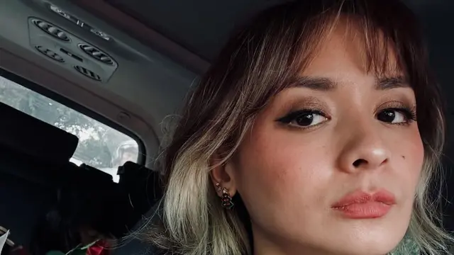 joanna alexandra tetap awet muda dan stylish. (credit:instagram.com/joannaalexandra)