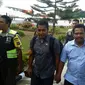 Tiga korban sandera kelompok Abu Sayyaf asal Flores Timur (Flotim), Y Emanuel Maran, Theodorus Koten, dan Laurensius Lagadoni Koten, tiba di daerah asalnya di Larantuka, Kabupaten Flores Timur, NTT. (Liputan6.com/Ola Keda)