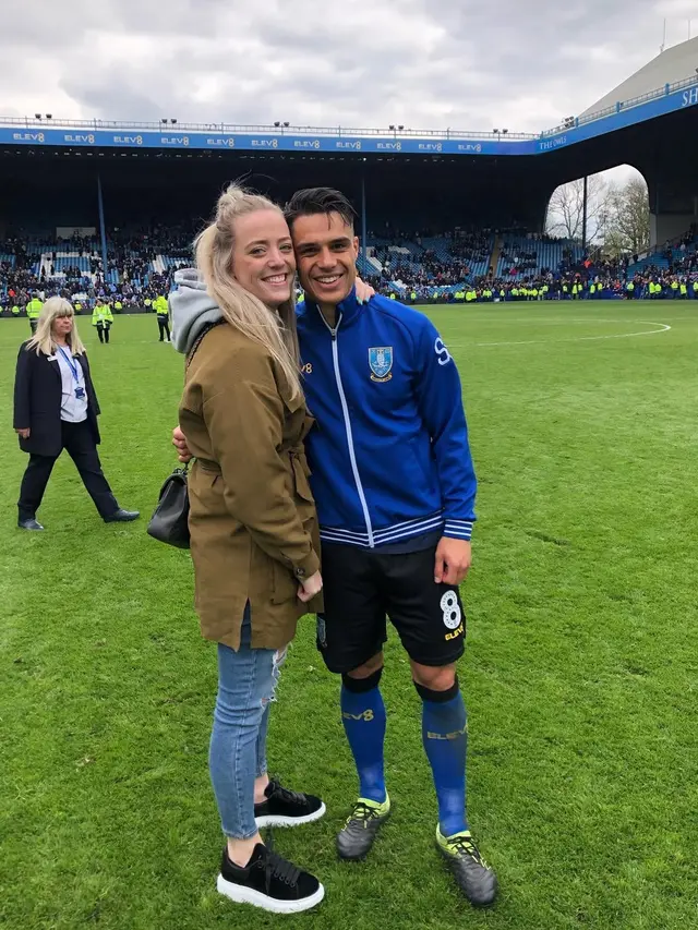 Potret Mesra Pemain Baru Timnas Indonesia Joey Pelupessy Bareng Marlies (Foto: Instagram @joeypelupessy)