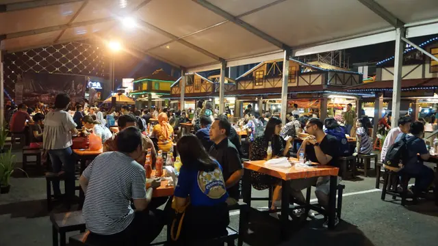 Mencicipi kuliner berbagai penjuru dunia