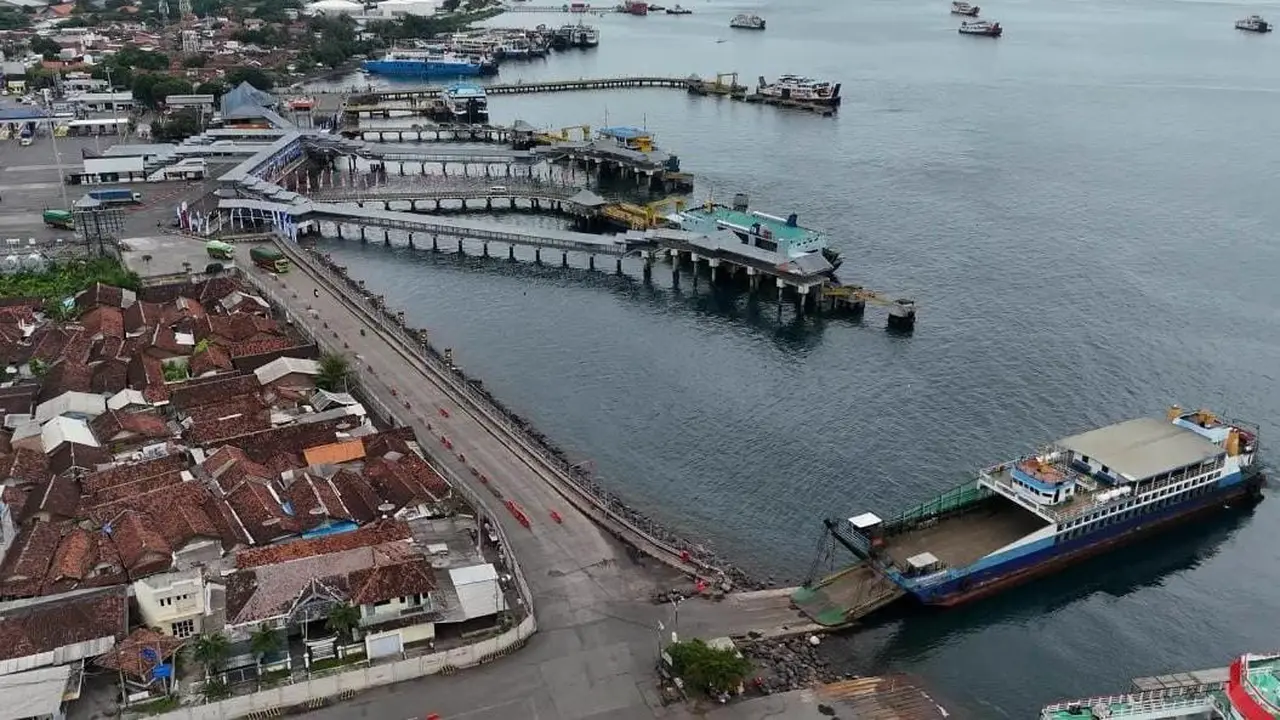 Kondisi Aktivitas Pelabuhan Ketapang- Gilimanuk pada angkutan Nataru 2025 (Istimewa)